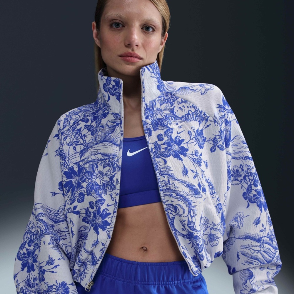 Nike Sportswear Collection Women's Oversized Jacquard Tracksuit Jacket - Picture 2 of 10